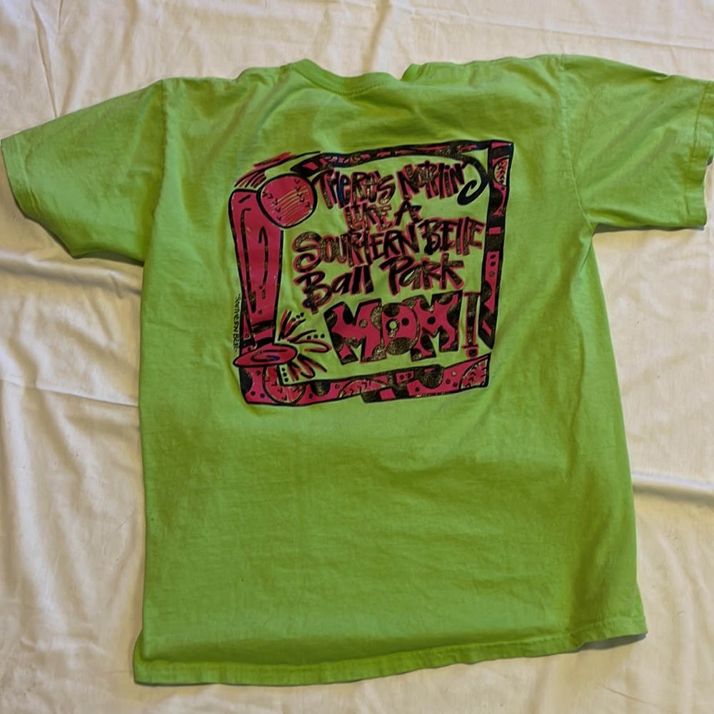 Southern Belle tshirt. Size L.